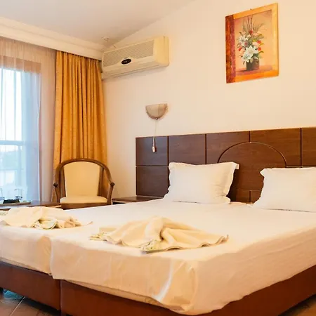 Plaja 33 Hotel 3*